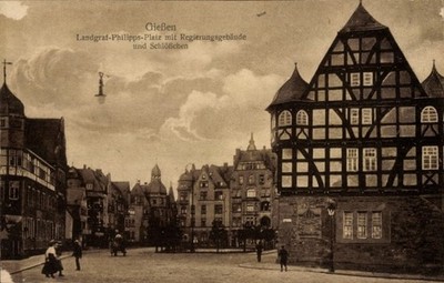 Postcard Giessen an der Lahn Hessen, Landgrave Philipps Platz with... - 4277361