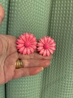 Vtg Pink Daisy Clip On Earrings — photo 2