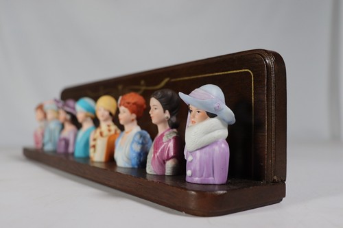 vtg Avon Porcelain Thimbles Set – Women in History Collection Elegant yy - Picture 16 of 16