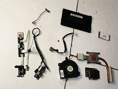 Lot De Pièces Détachées Pour PC Portable HP Presario A900 / A945ef - Occasion, Opérationnel, Pour Réparation Ou Récupération