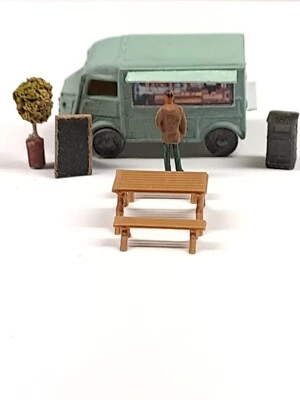 N gauge catering van town market stall Citroen van station street furniture.