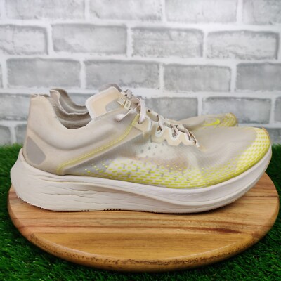 Nike Zoom Fly SP FAST Mens Size 11 Light Orewood Brown