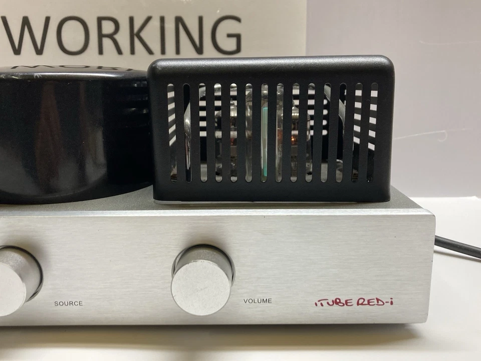 Fatman iTube Red-i Valve Amplifier with iPod  – Tested – No Remote Control - Image 4 of 4