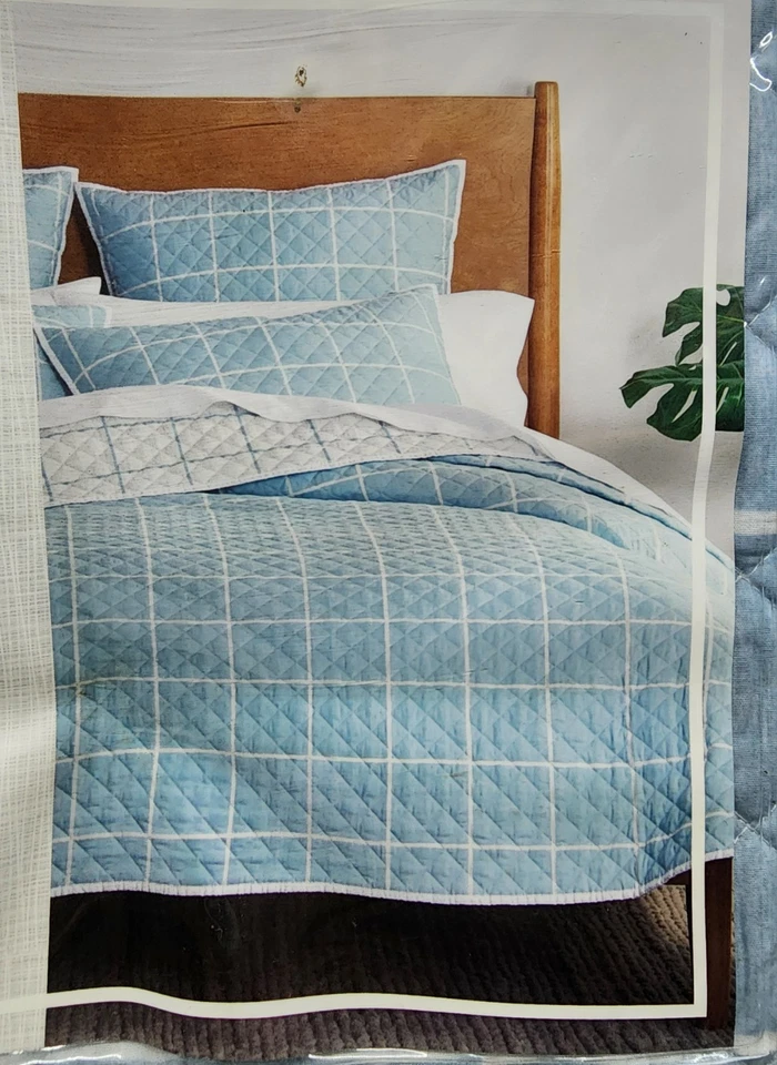Fieldcrest Quilt Classic Windowpane Print Full Queen Reversible Medium Blue  - Image 2 of 4