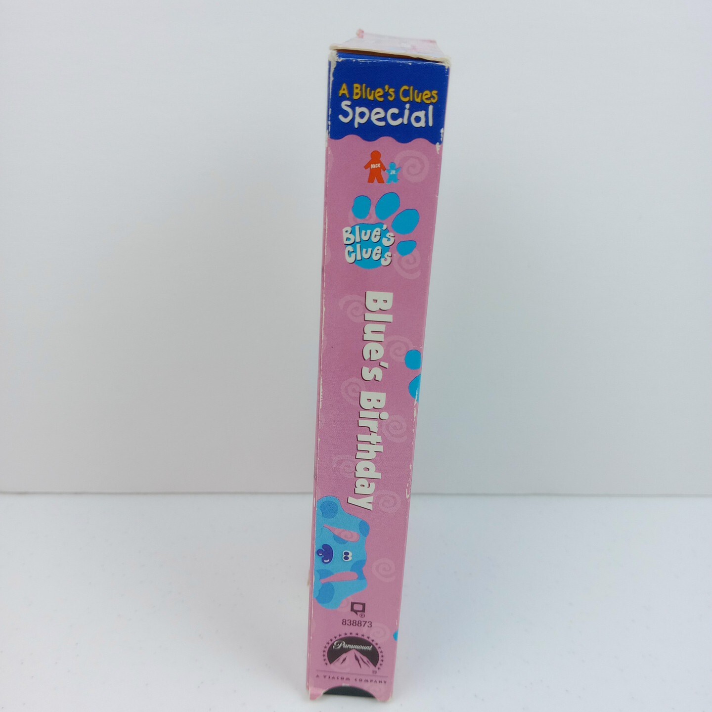 blue-s-birthday-a-blue-s-clues-special-vhs-play-along-with-blue