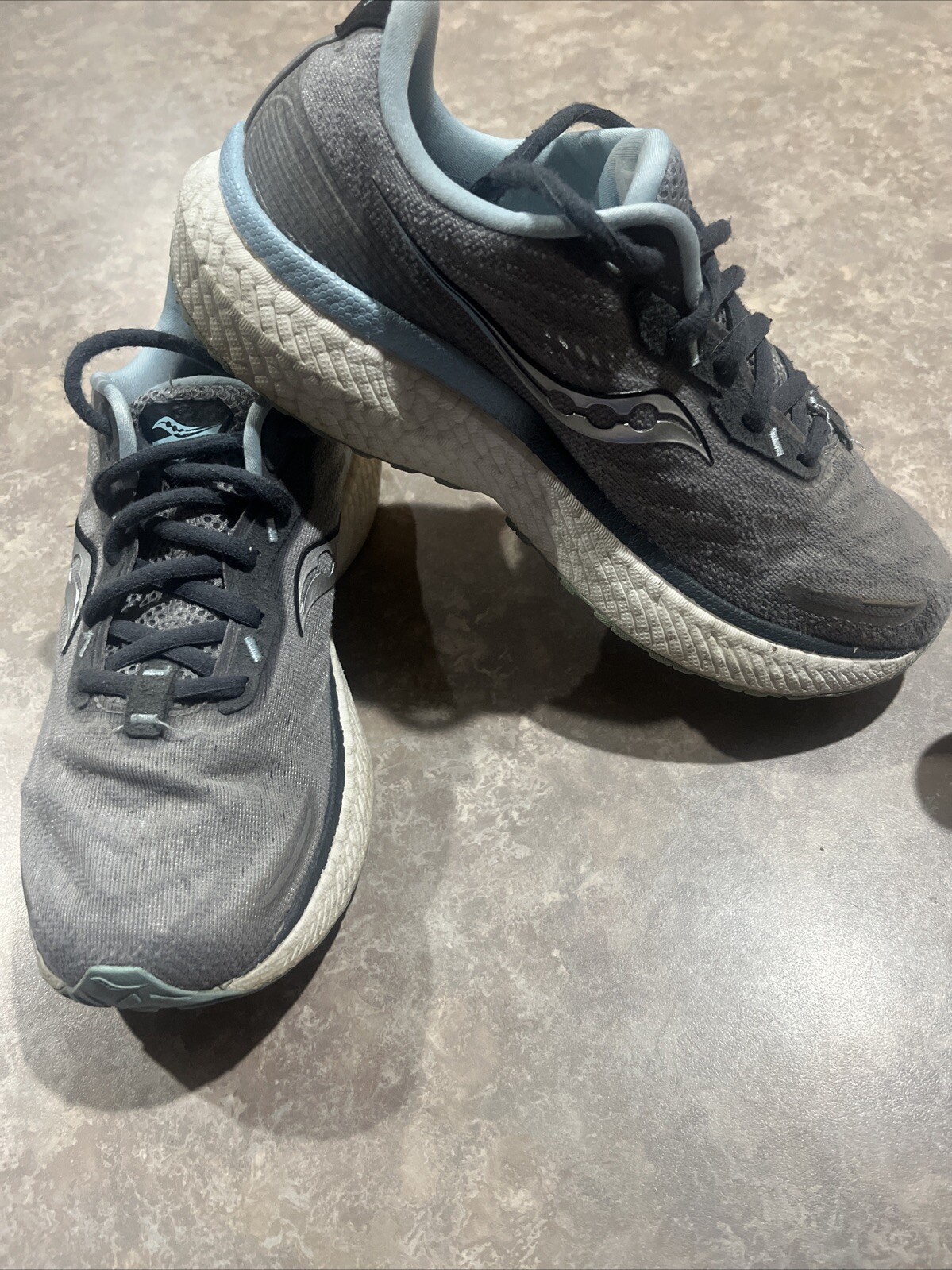 SAUCONY TRIUMPH RUNNING SHOES WOMENS SIZE 8 **RETAIL $160*** thumbnail 6