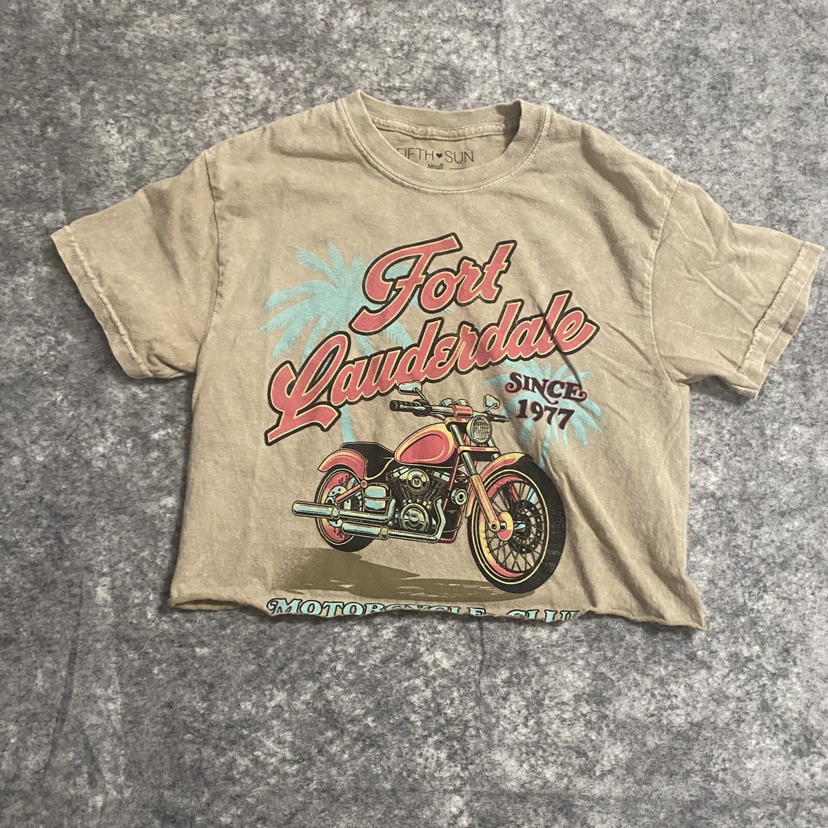 Tシャツ・カットソー RONRON HOW SWEET LADY CROP T SHIRT 4BUK480 Fifth Sun Womens Cropped Shirt Fort Lauderdale Motorcycle