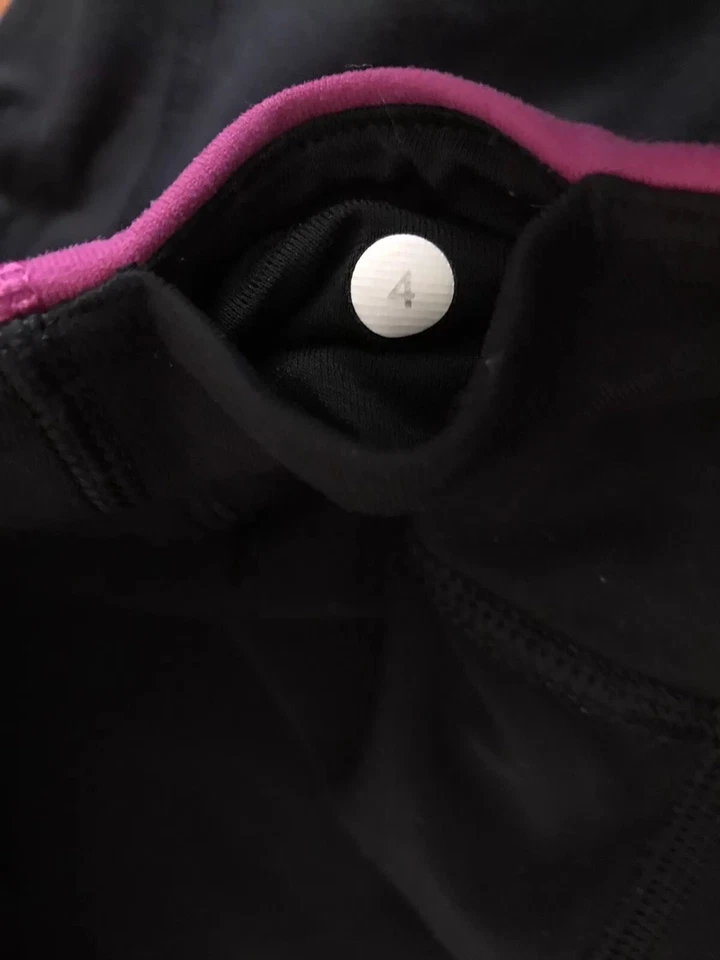 Lululemon Gather & Crow Crop Black Pink Waist Band Size 4 - Изображение 2 из 4