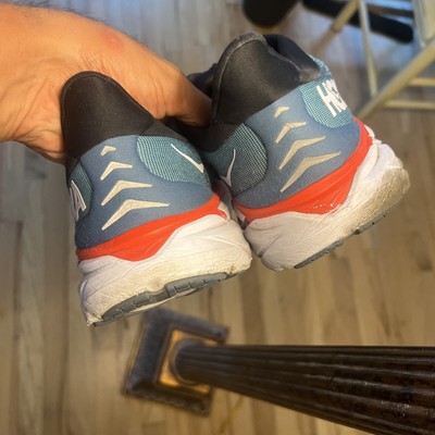 Hoka Men display picture 2