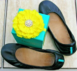 black tieks