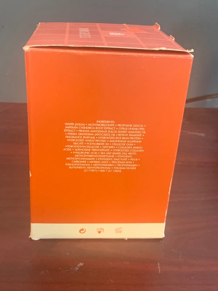 Borghese 430ml Brightening Mud Mask for Face & Body (new with box) - Image 3 of 4