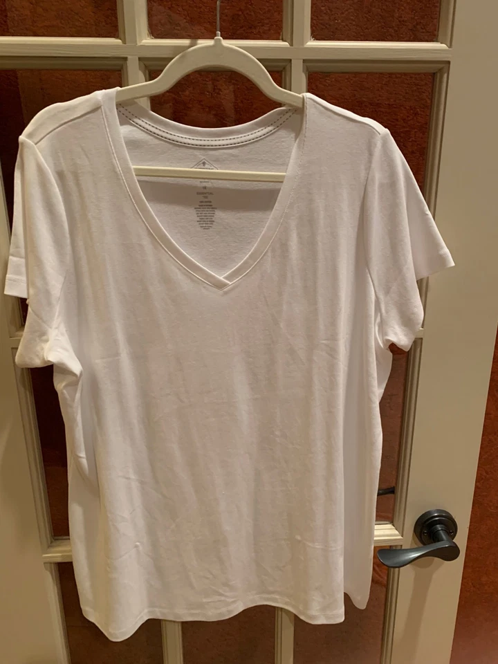 Lote de 5 NUEVAS Camisetas St Johns Bay Cuello en V Manga Corta Talla 1X Rojo Blanco Dorado Foto 4 de 4