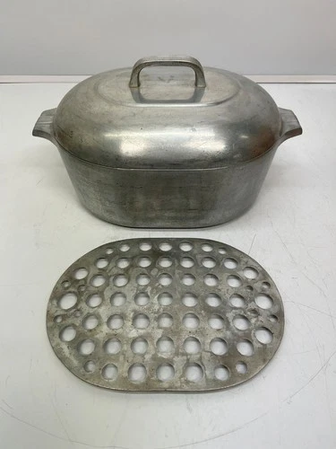 Vtg Wagner Ware Magnalite Aluminum Roaster Pot Dutch Oven W/ Lid &Trivet AS IS