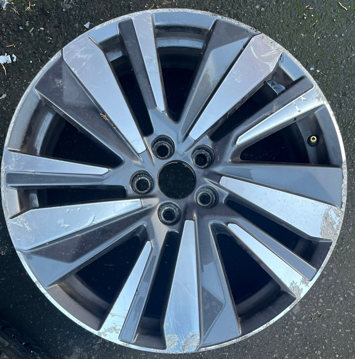 Genuine PEUGEOT 3008 19