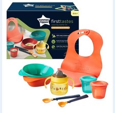 Tommee Tippee First Tastes Weaning Starter Set Bowls Silicone Bib Cup Spoons 