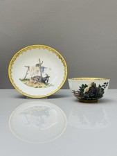 Meissen Gedeck Feine Jagdszene Mit Hund, Blumen feinbemalter Goldrand, Vor 1750
