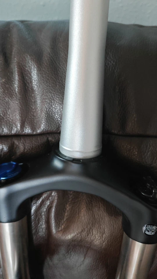 Suntour XCR32 LO-R DS Coil Fork Black, 29", 130mm Travel, 1.1/8" - 1.5" Tapered. - Image 3 of 4