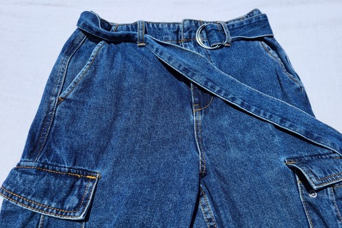 Pantalones de mezclilla Forever 21 para mujer talla 25 bolsillos cargo con cinturón Y2K retro informales indie - Imagen 4 de 13
