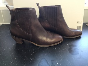 ecco boots size 5