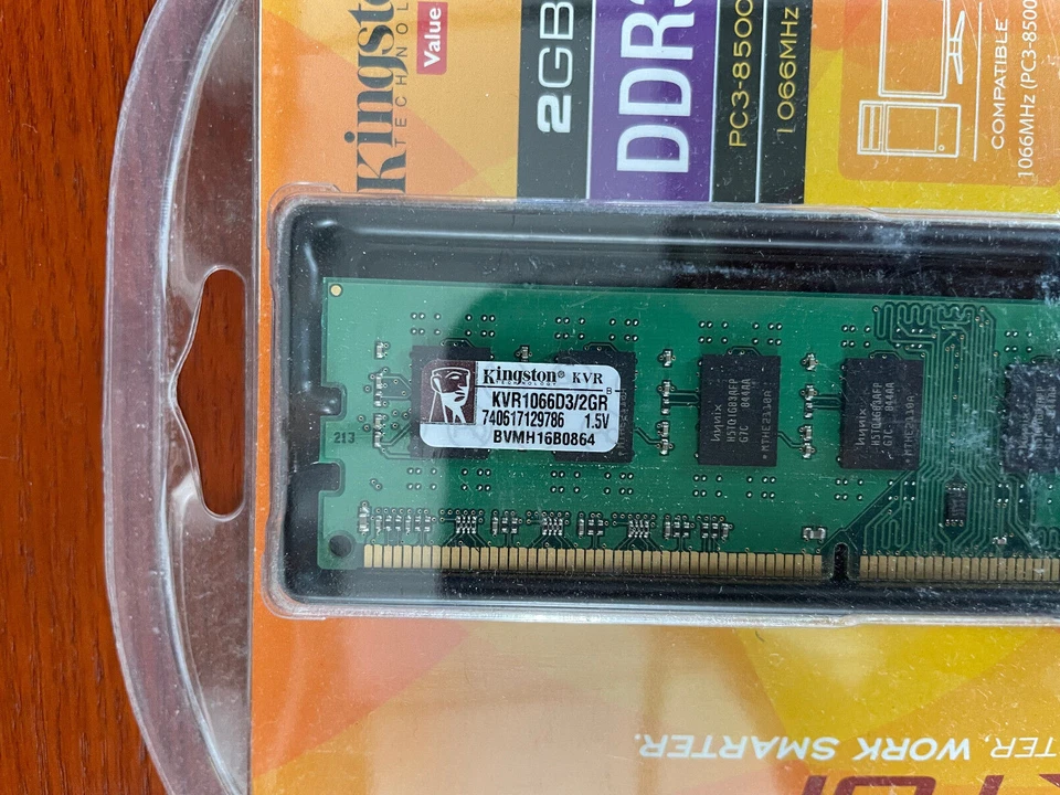 Kingston KVR1066D3 - 2GB 2x1GB DDR3 PC3-8500 ECC UNBUFFERED New Unopened - Image 2 of 2