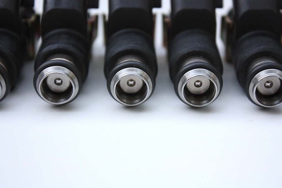 899.00, SET, 1600 cc/min, BlackOps fuel Injectors GTR R35, 350Z, 370Z