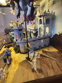 LEGO 7094 Royal Castle Shop Display Display Case Castle Store Knights Vintage EOL