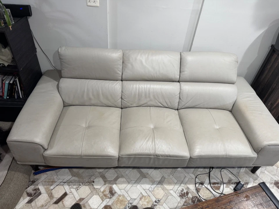 Juego de sofá abbyson. Solo vendo este increíble sofá cómodo es demasiado grande para mi espacio Foto 3 de 4