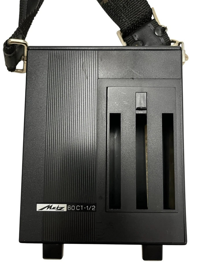 Metz 60 CT-1 Flash Unit w/ Battery Holder 60CT-1/2 Strap Untested Clean 60CT1 - Image 3 of 4