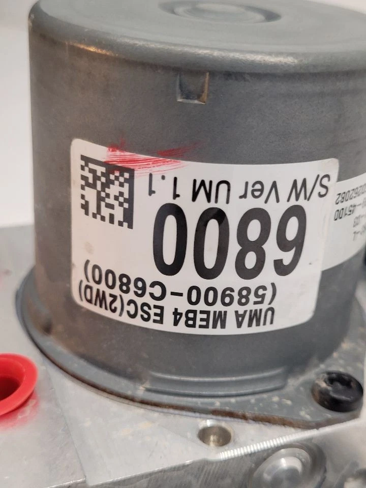 2016 - 2018 KIA SORENTO Anti-Lock Brake Part Actuator And Pump Assembly FWD  - Imagem 4 de 4