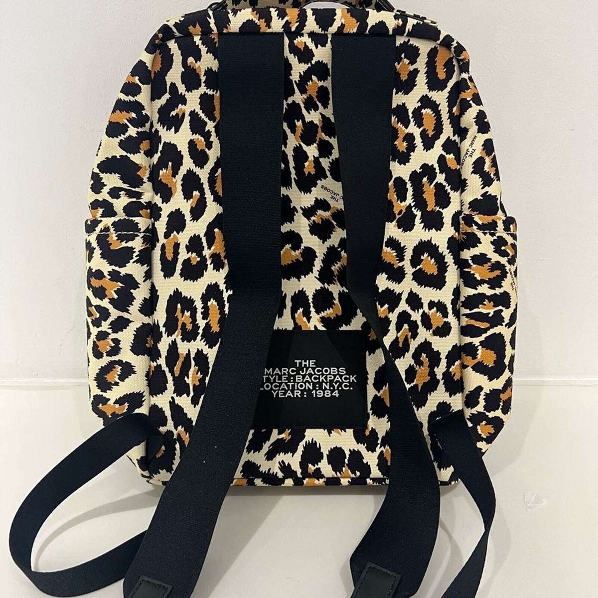 バッグ archive marc jacobs leopard backpack Marc Jacobs The Leopard Backpack | Jules B