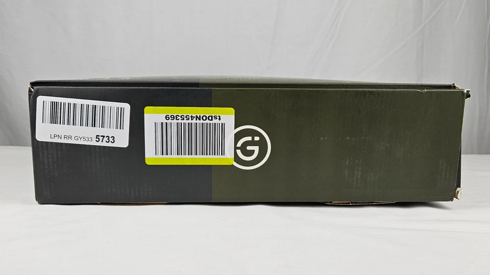 Givenni Dark Knight Mecha Transforming 2 in 1 Robot & Truck Model Building Kit - Image 3 of 4