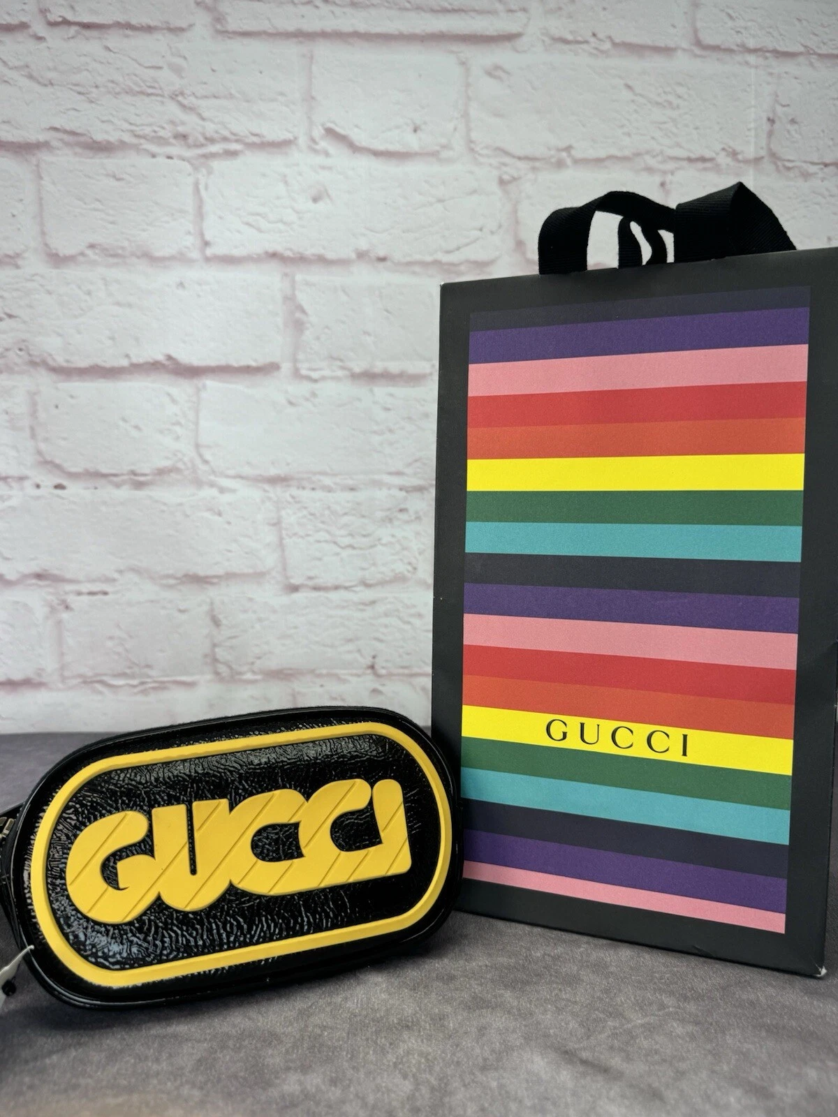 Sac ceinture logo patch jeu caoutchouc breveté GUCCI 95/38 noir