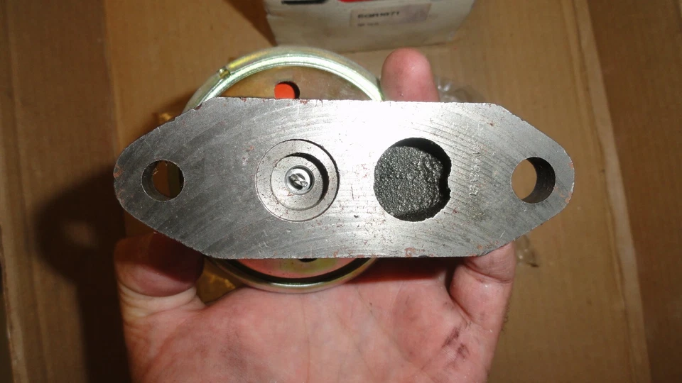 NORS 1984-85 FORD ESCORT MERCURY LYNX EGR VALVE BWD EGR1071 - Image 3 of 4