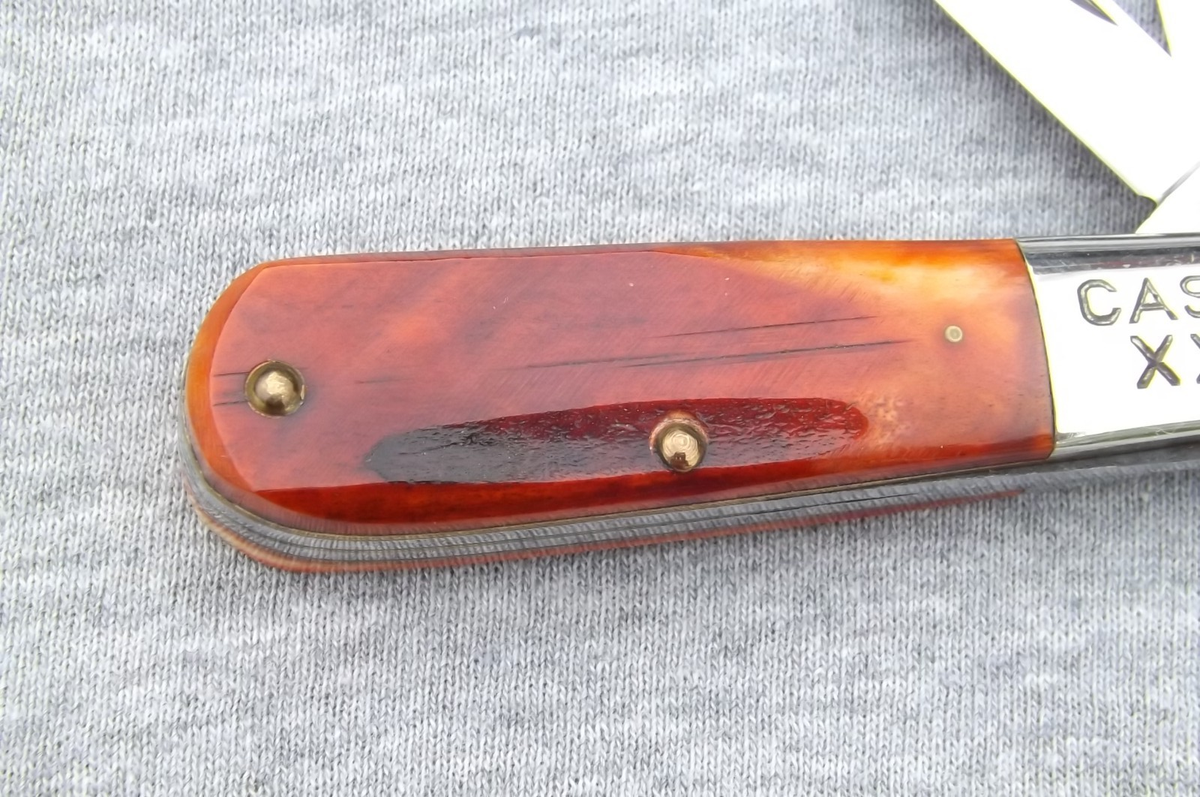 1940-1964 CASE XX AMAZING RED BONE 62009 1/2 SAW CUT BARLOW KNIFE