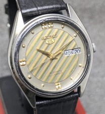 Vintage Seiko 5 automatic Day Date Movement No. 6309A Japan made men's watch