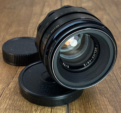 Helios 44-2 58mm f2 KMZ Soviet Bokeh portrait Lens DSLR mount M42