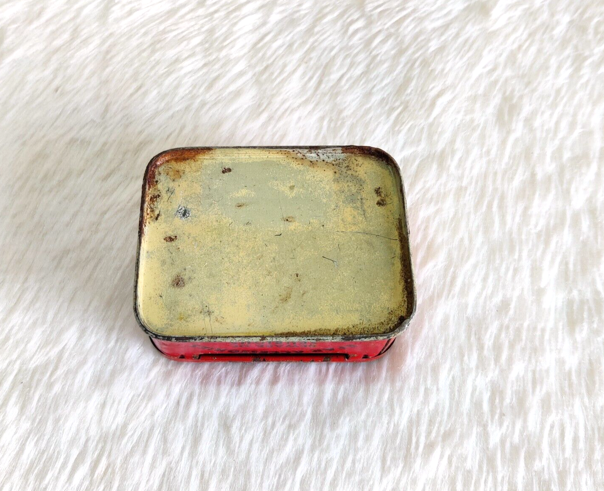 Vintage Original EFAR 608 Lantern Accessories Advertising Tin Box