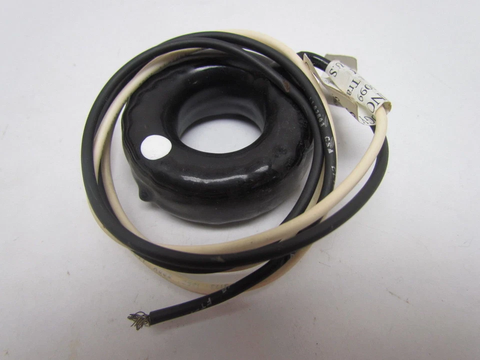 SPC 5099 E175133 Instrument Transformer 1.0x2.5RW-100 600V 1.33 50-400Hz Current - Image 2 of 4