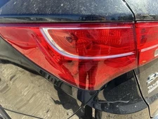 Driver Tail Light SWB Sport Incandescent Bulb Fits 13-16 SANTA FE 104620690