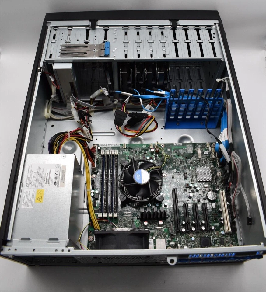 INTEL G19902-001 TWR Server E3-1220 V2 @ 3.10GHz 16GB RAM 120GB SSD 4x 2TB HDD - Image 3 of 4