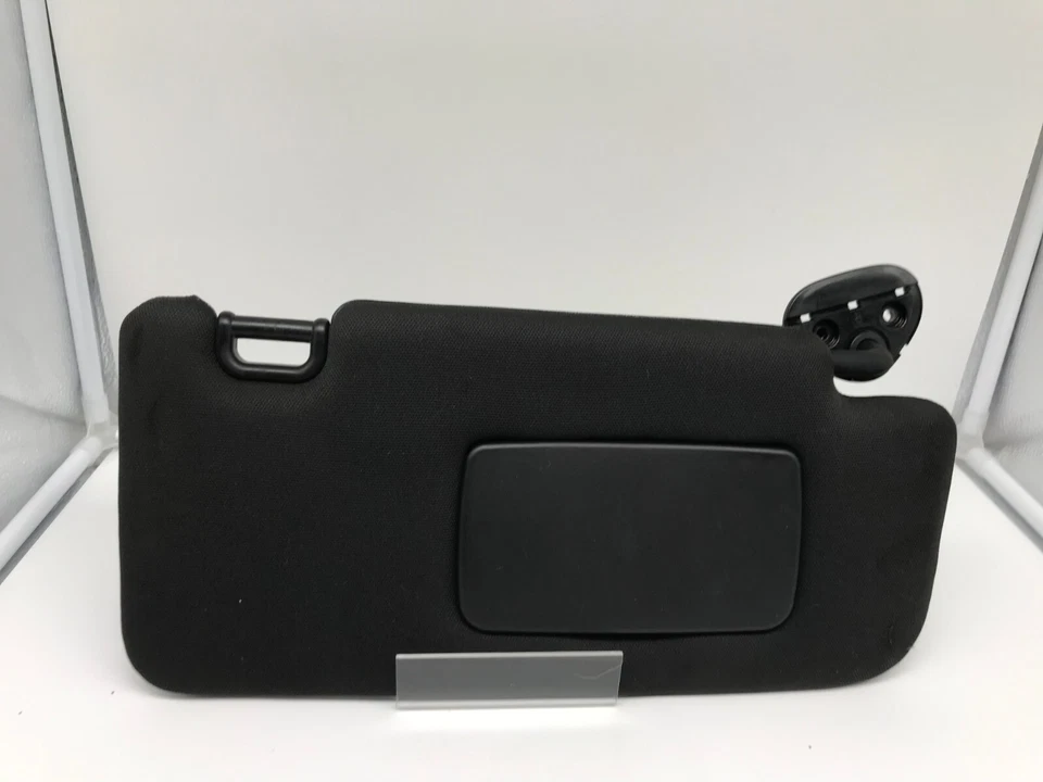 Черный оригинальный пассажирский солнцезащитный козырек для Subaru WRX 2016-2018 годов выпуска SV0511 - Изображение 2 из 4