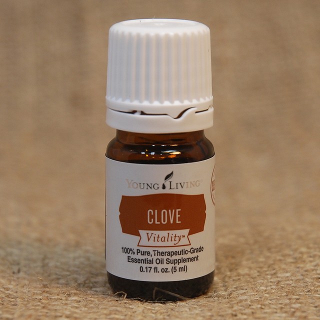 Young Living CLOVE VITALITY 5 mL Essential Oil NEW Unopened SHIPS in 24