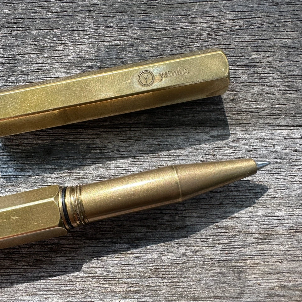 Bolígrafo de latón vintage Y Studio Roller Ball ligeramente usado  Foto 3 de 4