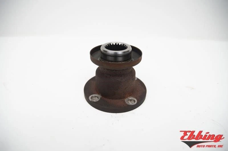 Automatic Transmission Output Flange ID: 6843478 Fits 1992-1998 Volvo 960 681966 - Image 3 of 4