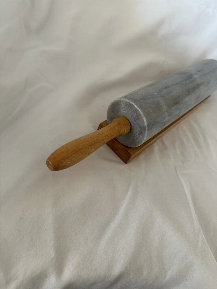10" White & Grey Marble Rolling Pin with Wood Handles and Base - Изображение 2 из 4