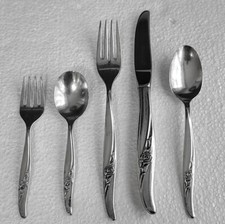 Baby  Youth Feeding Set Flatware Rose Song Silverplate, 1881 Rogers, Oneida Ltd