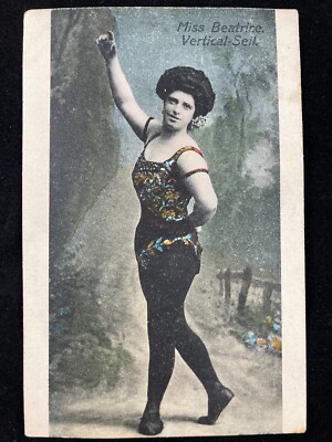 Lady Circus Performer ''Miss Beatrice - Vertical Seil'' - 1910er Echt Postkarte