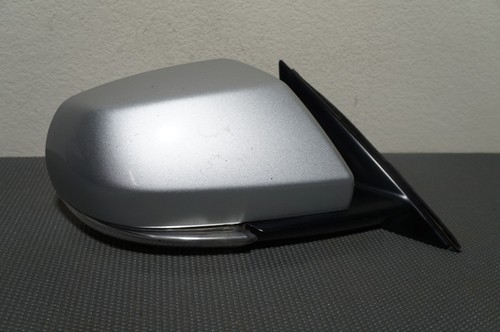 2014-2019 CADILLAC ATS OEM PASSENGER SIDE POWER SIDE MIRROR SILVER BLIND SPOT