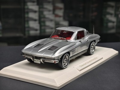 1/18 Stingray 1963 Classic American Sports Coupe Diecast Model Car