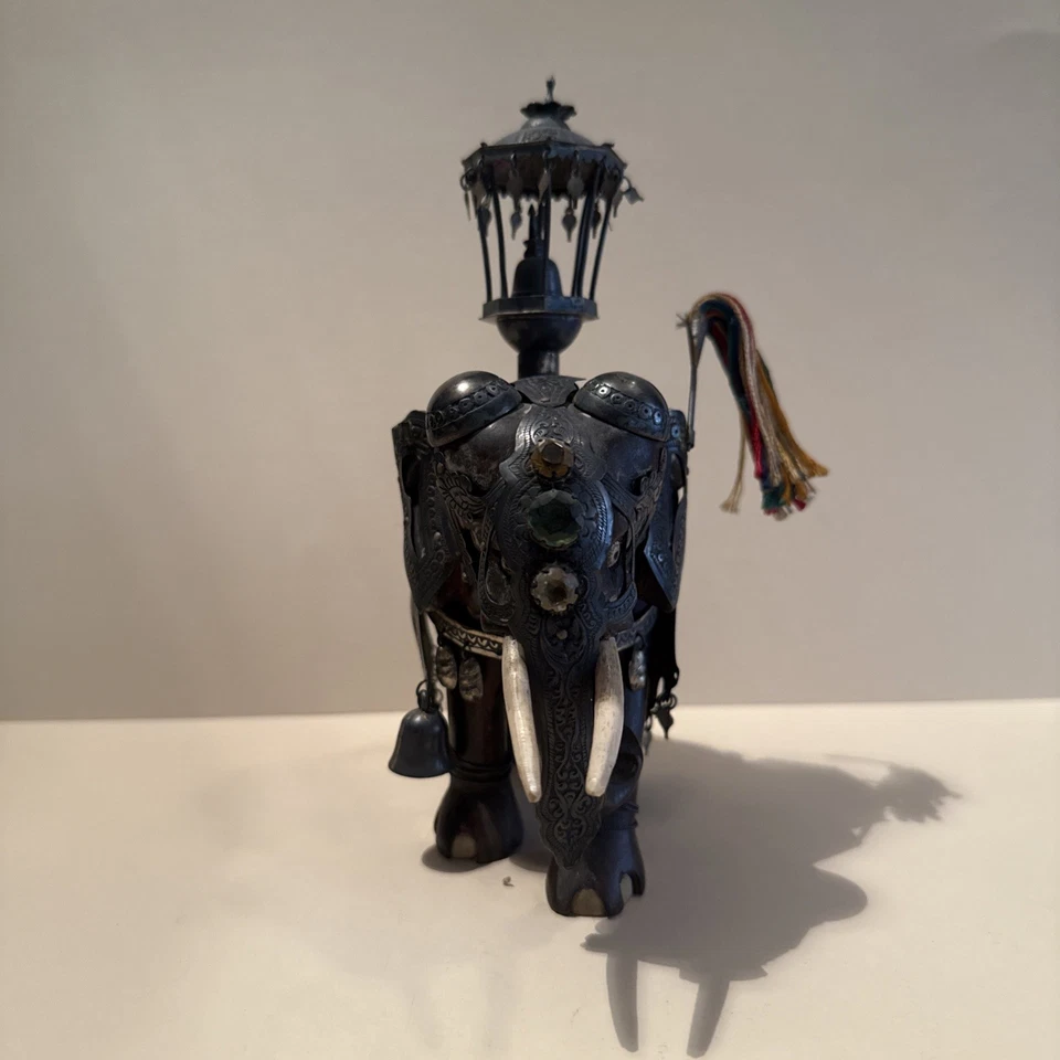 elefante In Legno e Metallo da collezione - Immagine 2 di 4